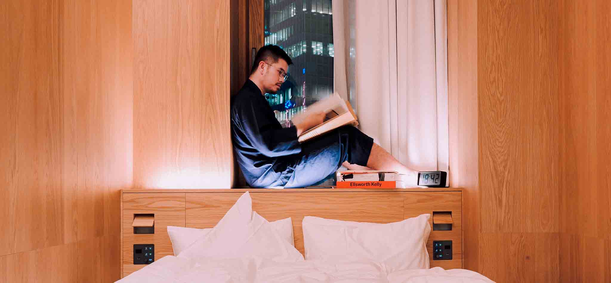 MUJI HOTEL GINZA — ห้อง 14 ตารางเมตร กับวิชาเก็บของ
